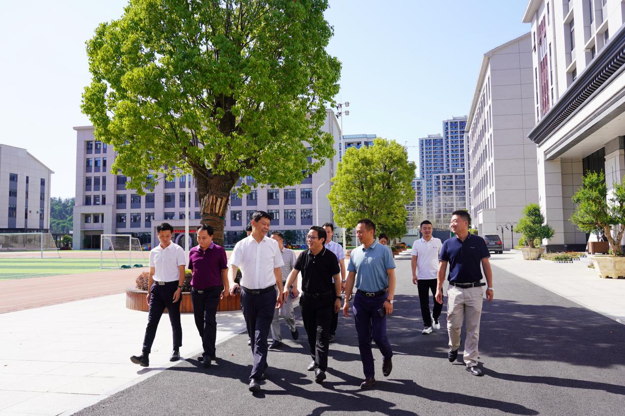 以检促优，踔厉奋进——汉江实验学校迎接2022年度民办学校年检