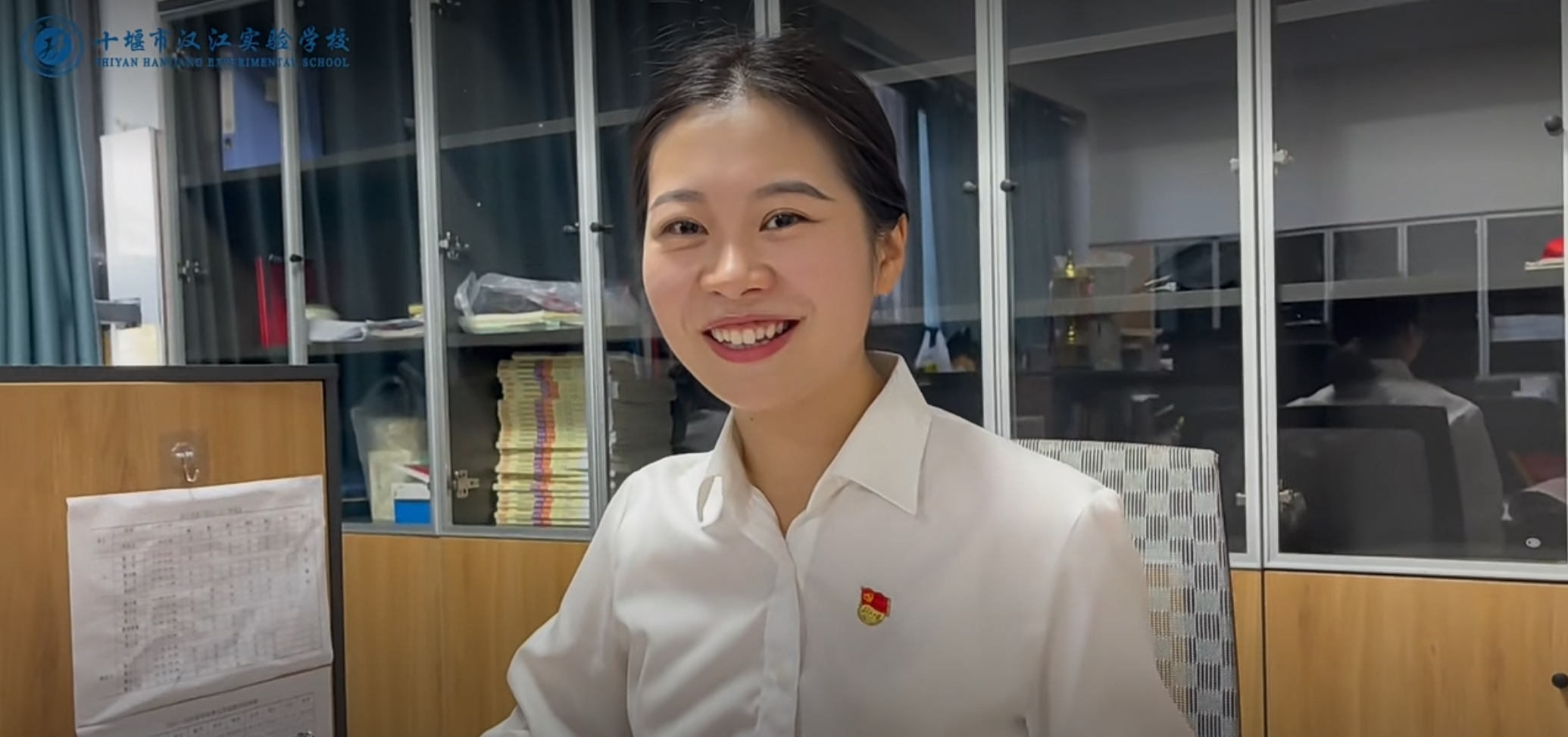 【教师专访】集众家之长 显教学芬芳 | 张湾区教育系统2024年度优秀党员黄东云专访