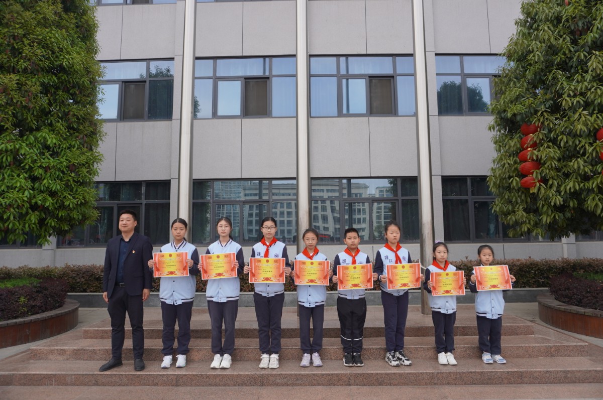 【荣誉时刻】4月第一周优秀班集体