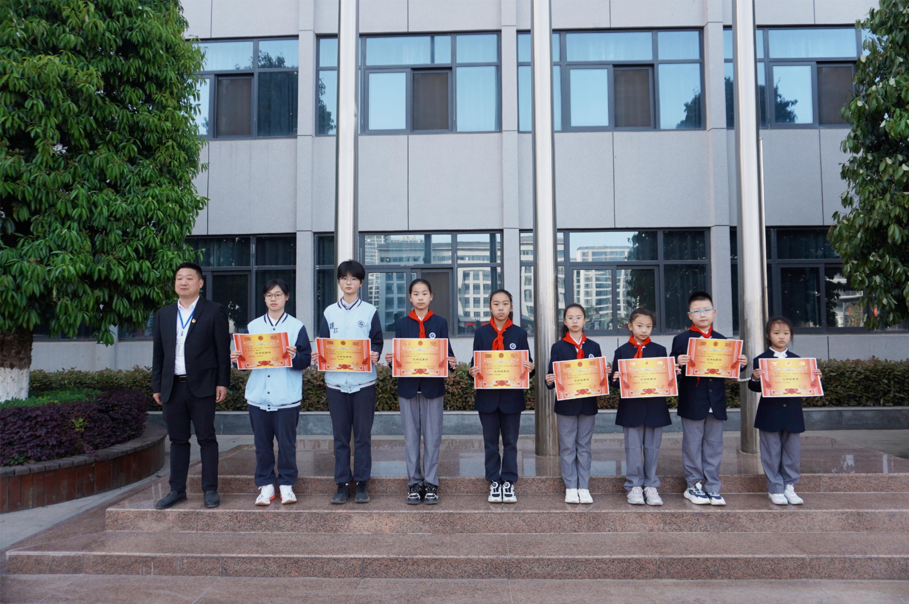 【荣誉时刻】4月第二周优秀班集体